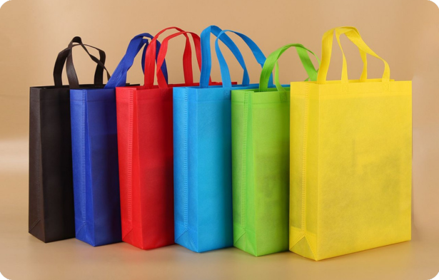 Non-woven shopping bags